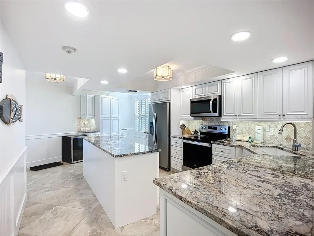 5770 Midnight Pass Road Sarasota FL 34242