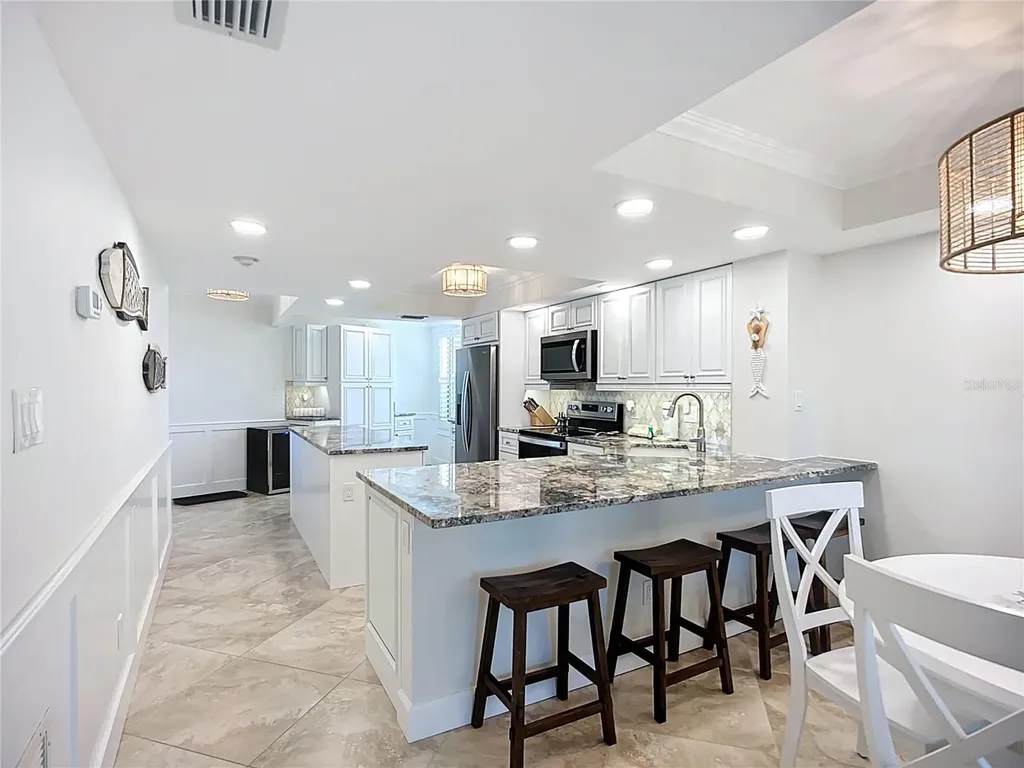 5770 Midnight Pass Road Sarasota FL 34242