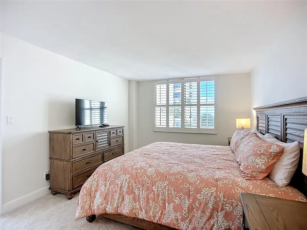 5770 Midnight Pass Road Sarasota FL 34242