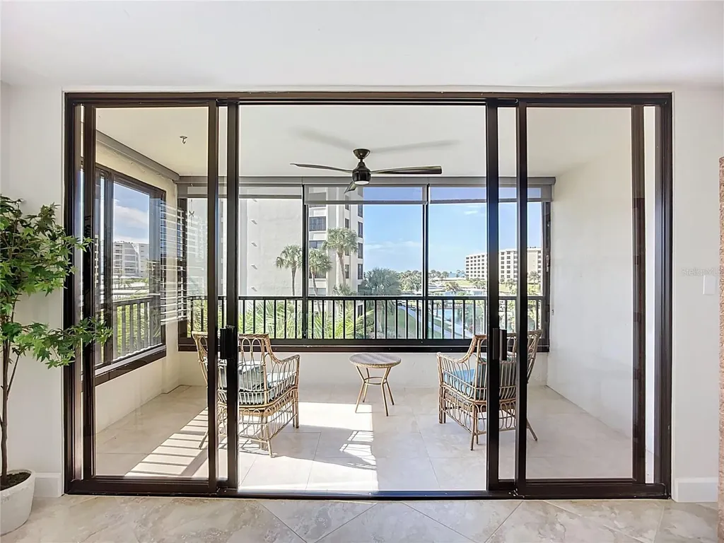 5770 Midnight Pass Road Sarasota FL 34242