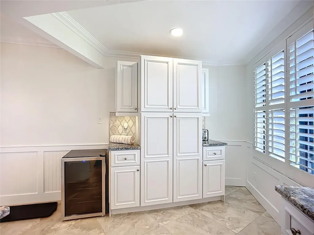 5770 Midnight Pass Road Sarasota FL 34242