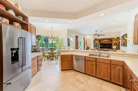 7714 Aralia Way Seminole FL 33777