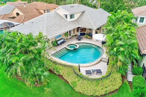 7714 Aralia Way Seminole FL 33777