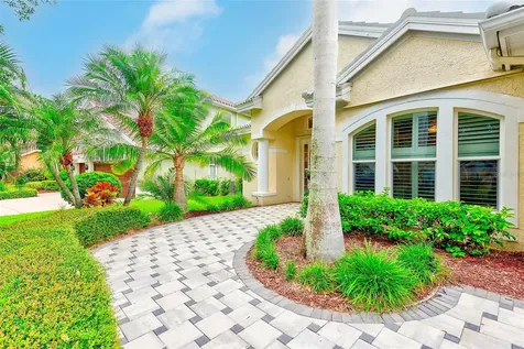 7714 Aralia Way Seminole FL 33777