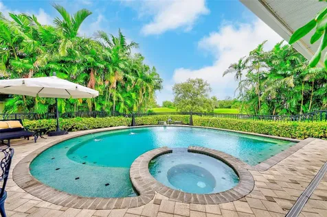7714 Aralia Way Seminole FL 33777