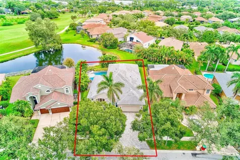 7714 Aralia Way Seminole FL 33777