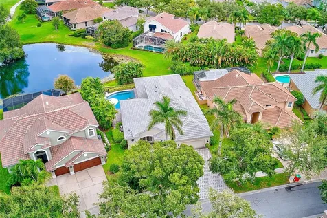 7714 Aralia Way Seminole FL 33777