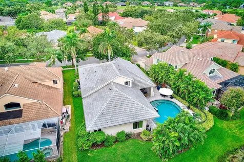 7714 Aralia Way Seminole FL 33777