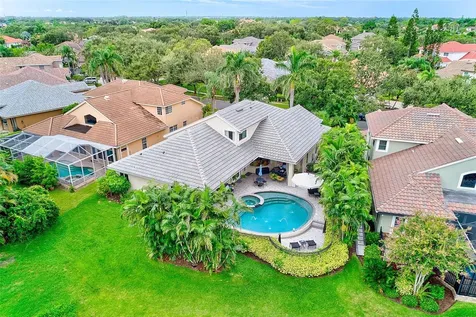 7714 Aralia Way Seminole FL 33777