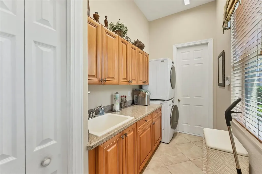 518 Eden Drive Englewood FL 34223