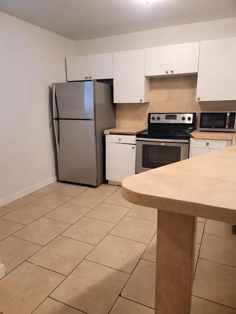 1690 NE 191st Street Miami FL 33179