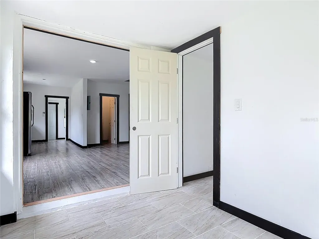 633 1/2 Elm Avenue Daytona Beach FL 32117