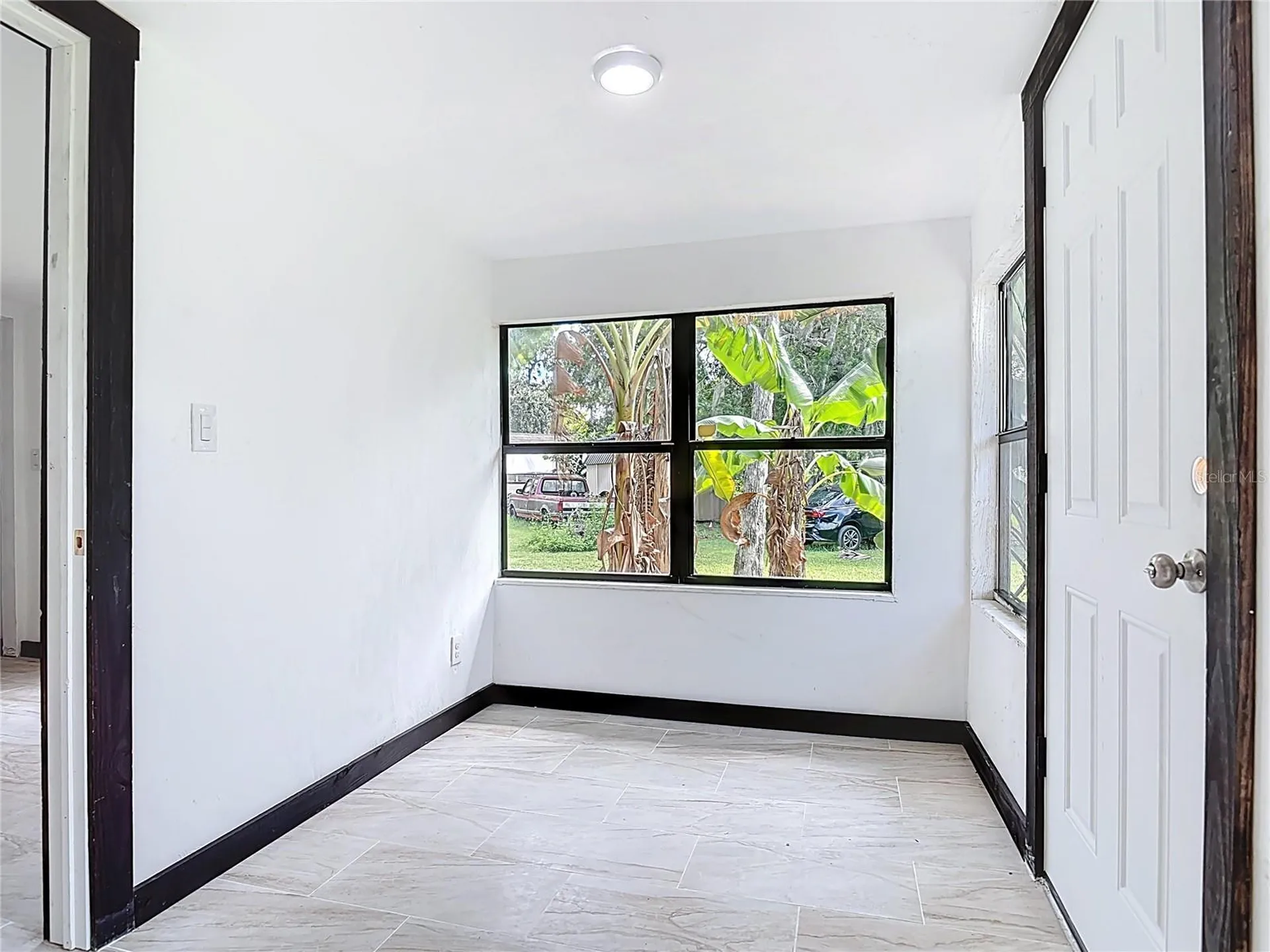 633 1/2 Elm Avenue Daytona Beach FL 32117