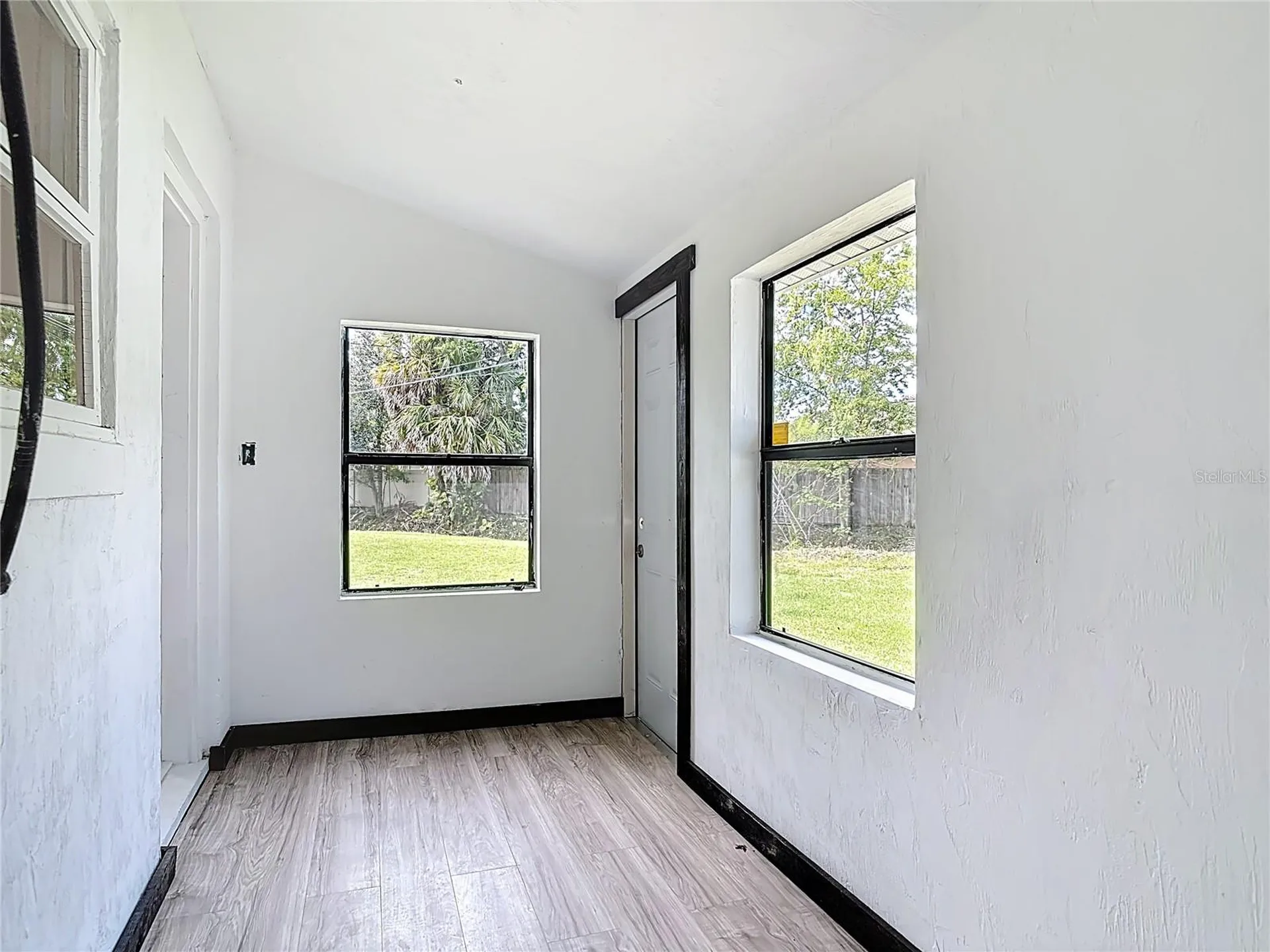633 1/2 Elm Avenue Daytona Beach FL 32117