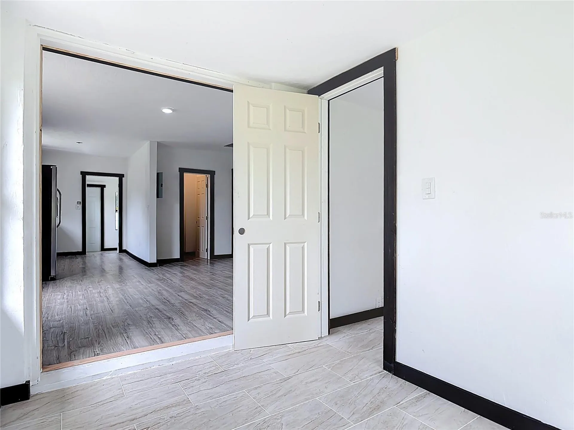 633 1/2 Elm Avenue Daytona Beach FL 32117