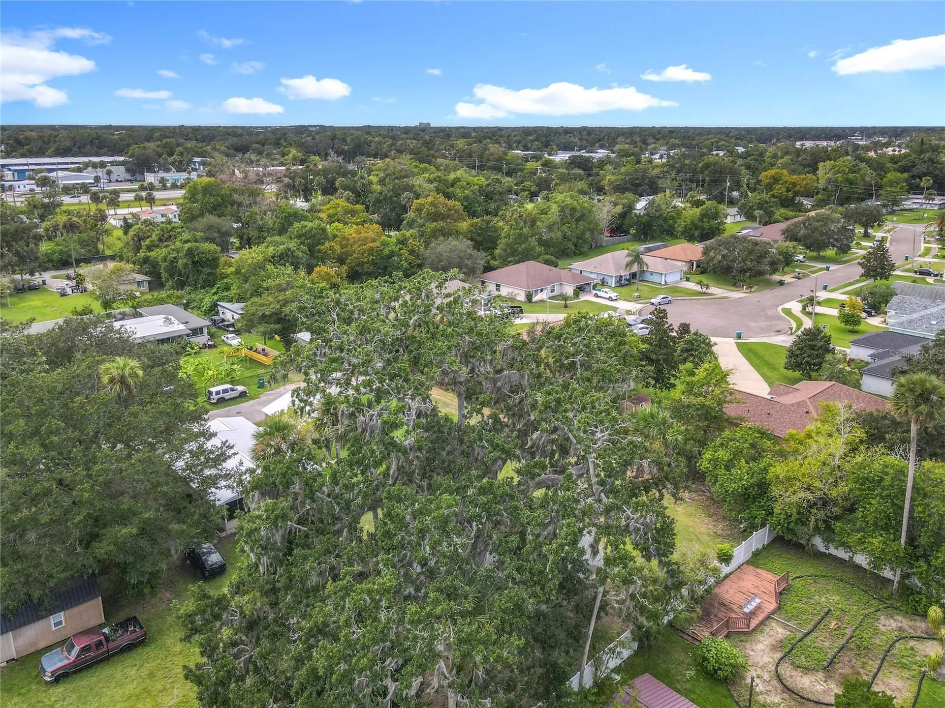 633 1/2 Elm Avenue Daytona Beach FL 32117
