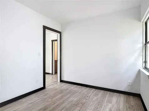 633 1/2 Elm Avenue Daytona Beach FL 32117