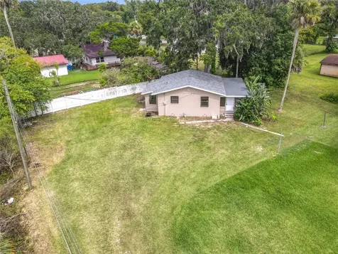 633 1/2 Elm Avenue Daytona Beach FL 32117