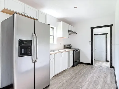 633 1/2 Elm Avenue Daytona Beach FL 32117