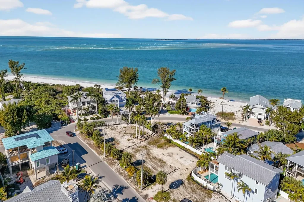 812 N Bay Boulevard Anna Maria FL 34216