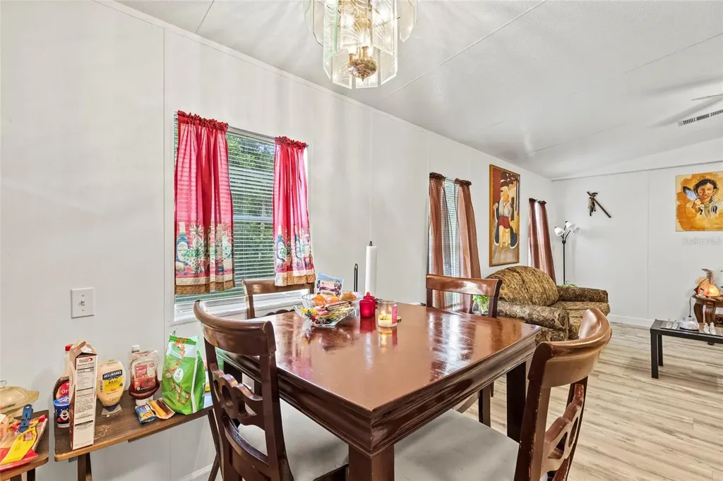 6585 NE 7th Street Okeechobee FL 34974
