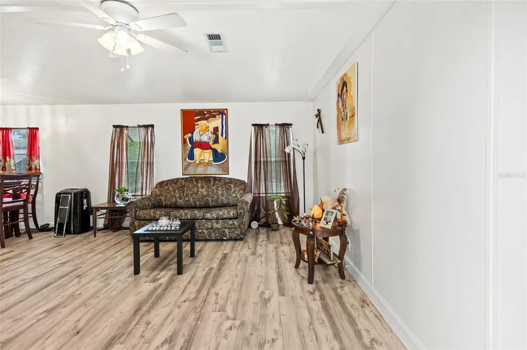 6585 NE 7th Street Okeechobee FL 34974