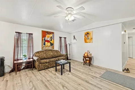 6585 NE 7th Street Okeechobee FL 34974