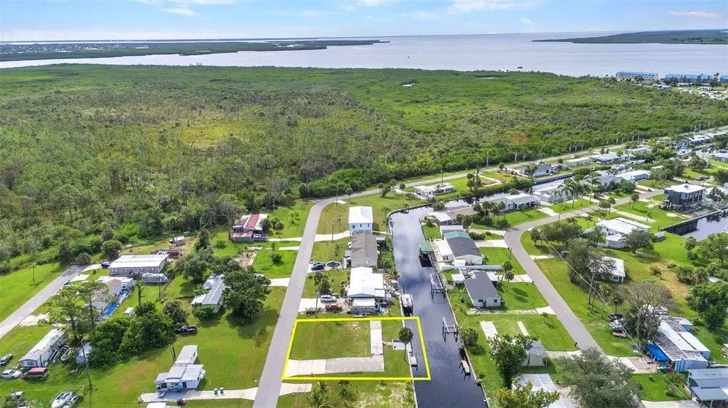 4177 Hollis Avenue Port Charlotte FL 33953