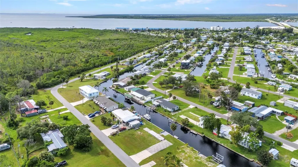 4177 Hollis Avenue Port Charlotte FL 33953