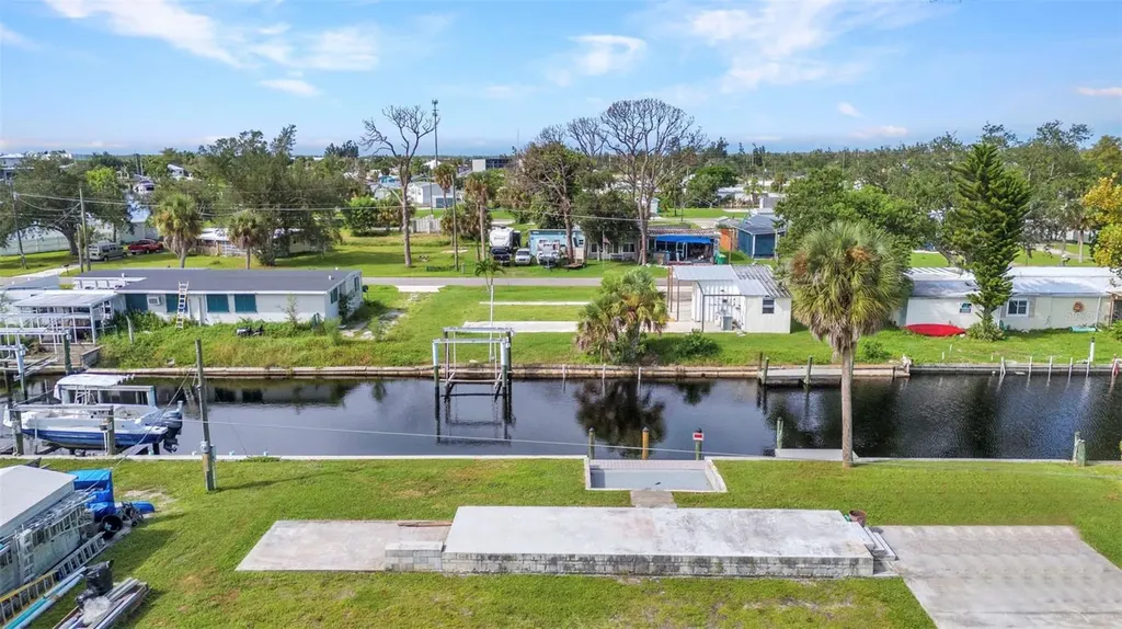 4177 Hollis Avenue Port Charlotte FL 33953