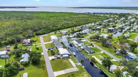 4177 Hollis Avenue Port Charlotte FL 33953