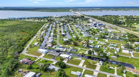 4177 Hollis Avenue Port Charlotte FL 33953