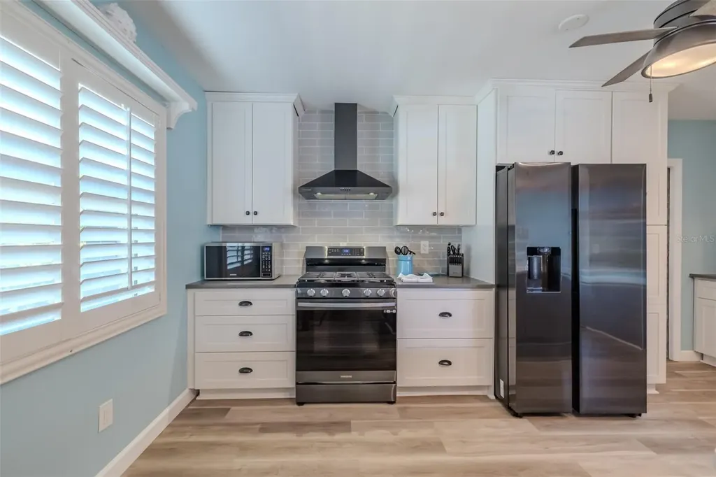 820 Blue Heron Boulevard Ruskin FL 33570