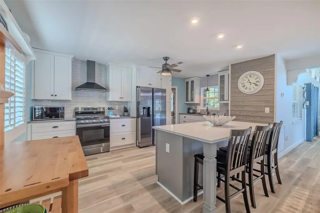 820 Blue Heron Boulevard Ruskin FL 33570