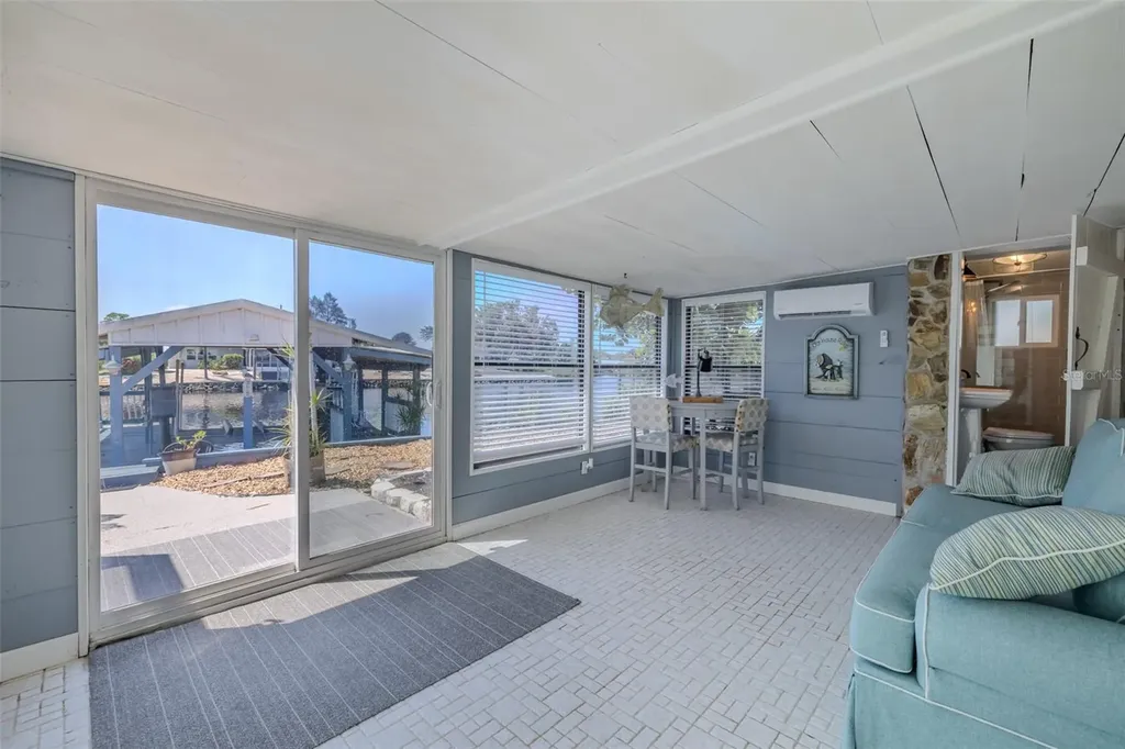 820 Blue Heron Boulevard Ruskin FL 33570