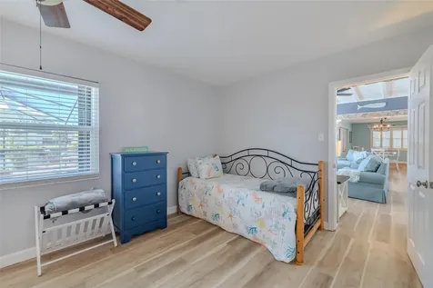 820 Blue Heron Boulevard Ruskin FL 33570