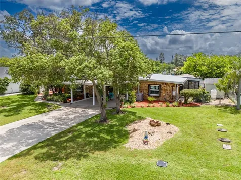 820 Blue Heron Boulevard Ruskin FL 33570