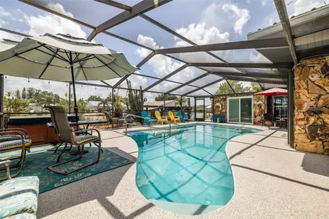 820 Blue Heron Boulevard Ruskin FL 33570