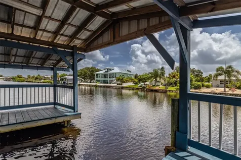 820 Blue Heron Boulevard Ruskin FL 33570