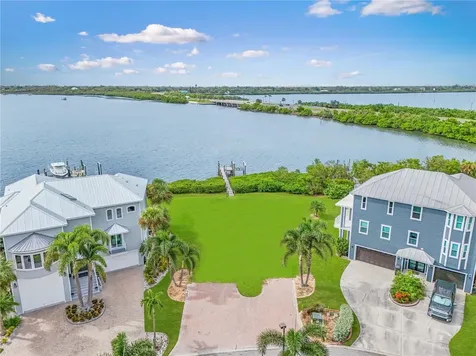 5539 2nd Avenue Circle W Palmetto FL 34221