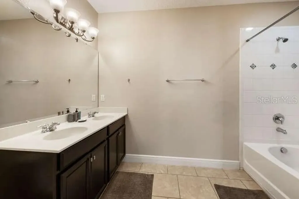 4320 Acorn Court Davenport FL 33837