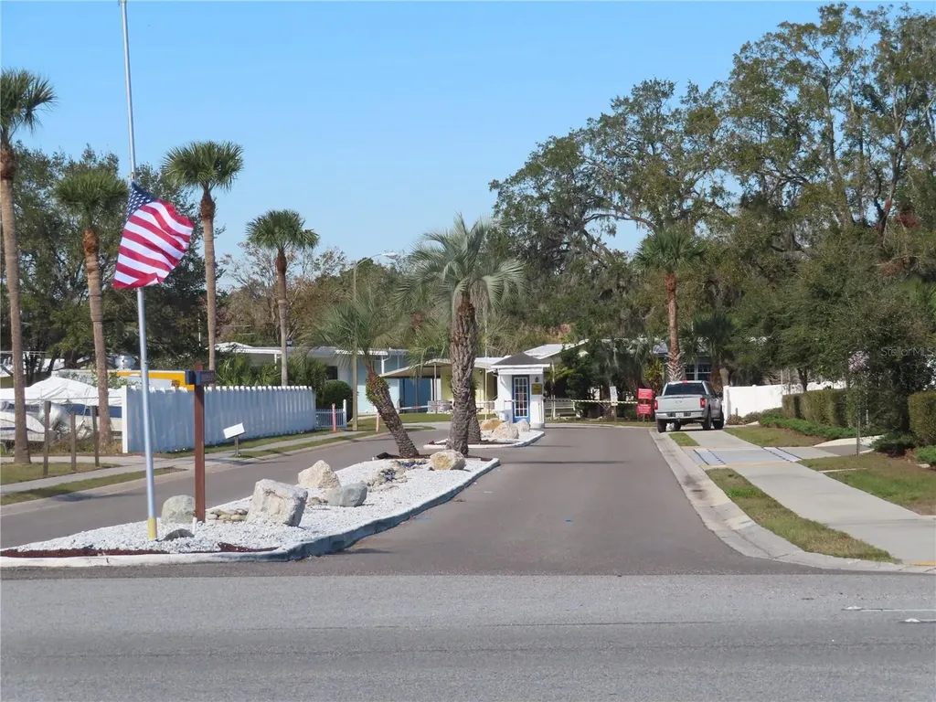 4842 Bobby Lot 198 Avenue Zephyrhills FL 33541