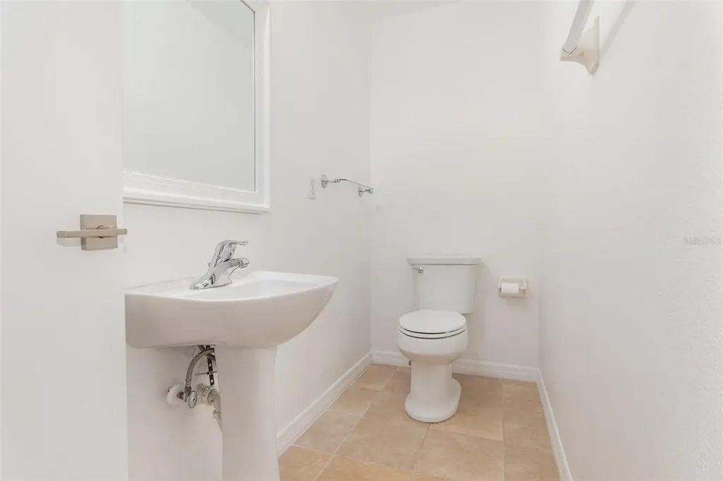 2548 Albion Avenue Orlando FL 32833