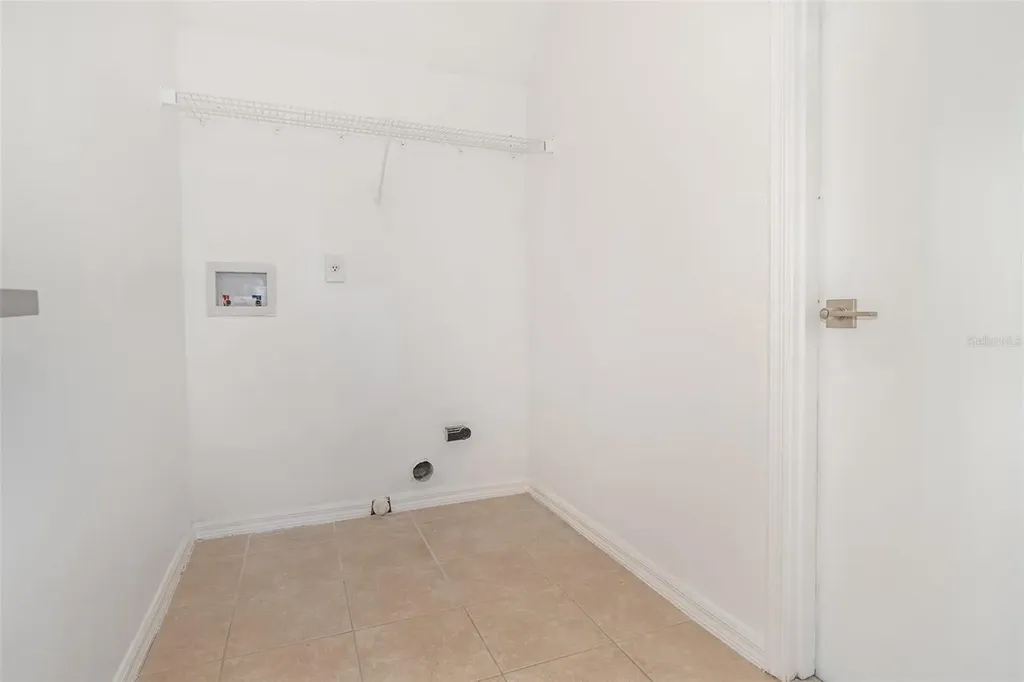 2548 Albion Avenue Orlando FL 32833