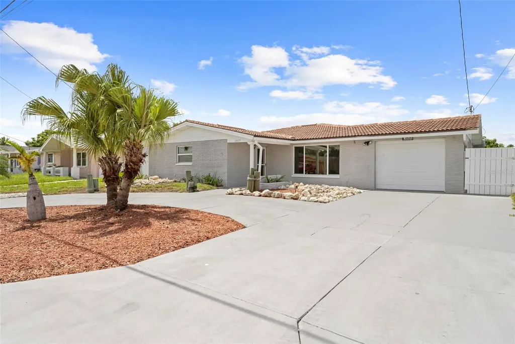 12629 2nd Isle Hudson FL 34667
