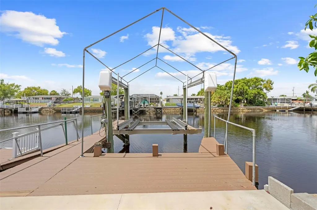12629 2nd Isle Hudson FL 34667