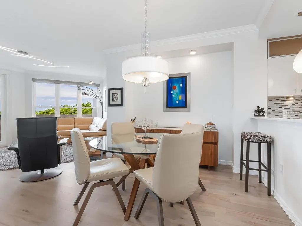 5420 Eagles Point Circle Sarasota FL 34231