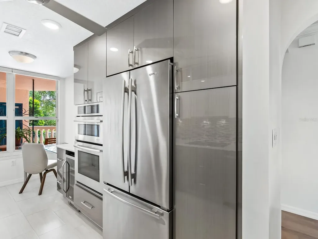 5420 Eagles Point Circle Sarasota FL 34231