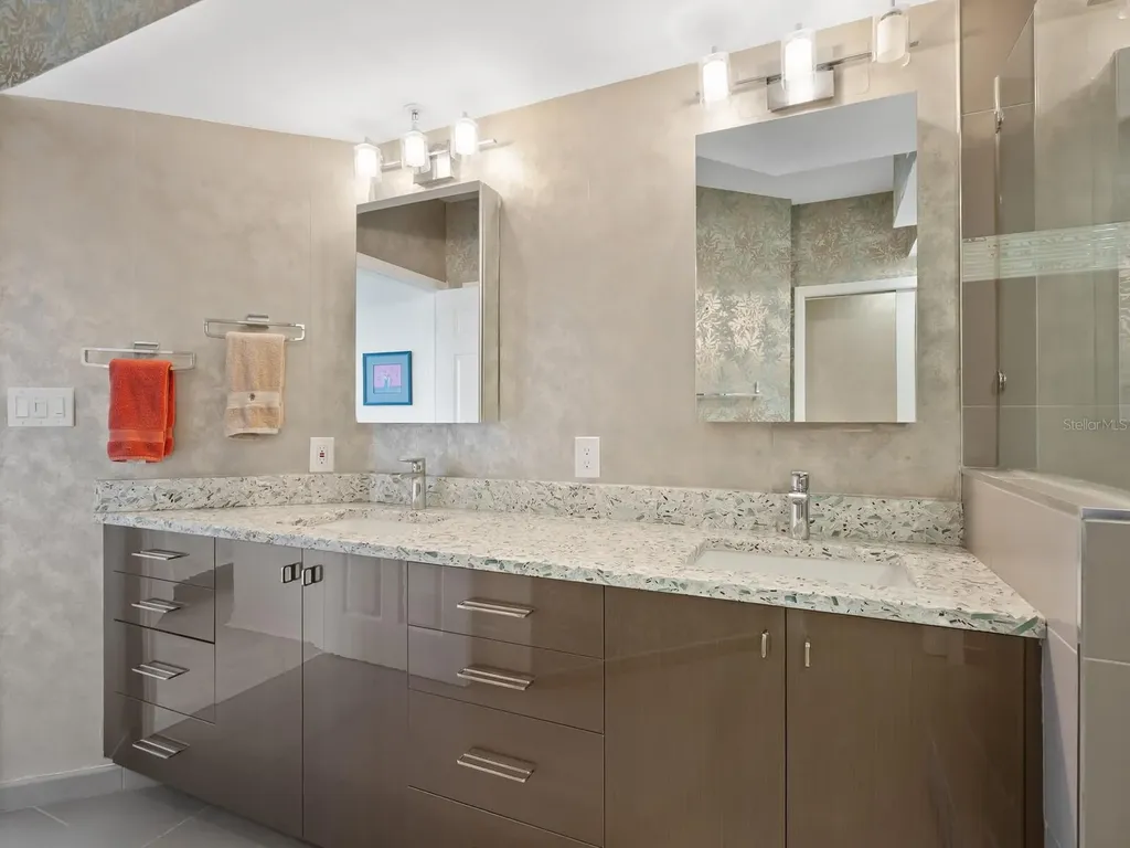 5420 Eagles Point Circle Sarasota FL 34231