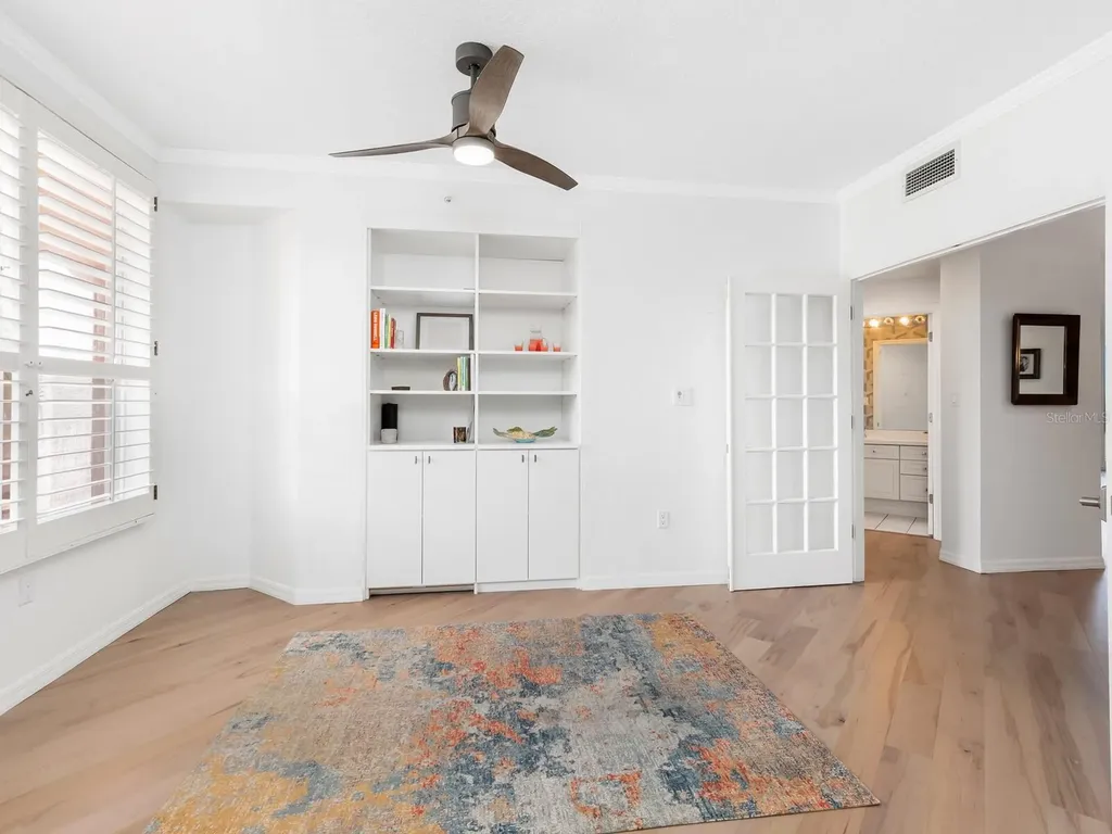 5420 Eagles Point Circle Sarasota FL 34231
